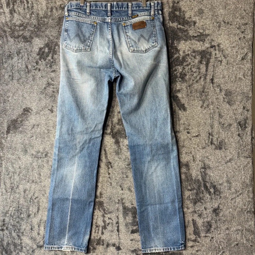 Wrangler premium feature inseam